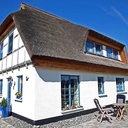 Bodden & 4 * Breege